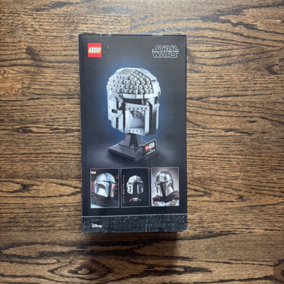 LEGO Star Wars The Mandalorian Helmet 75328 | NIB - Picture 3 of 3